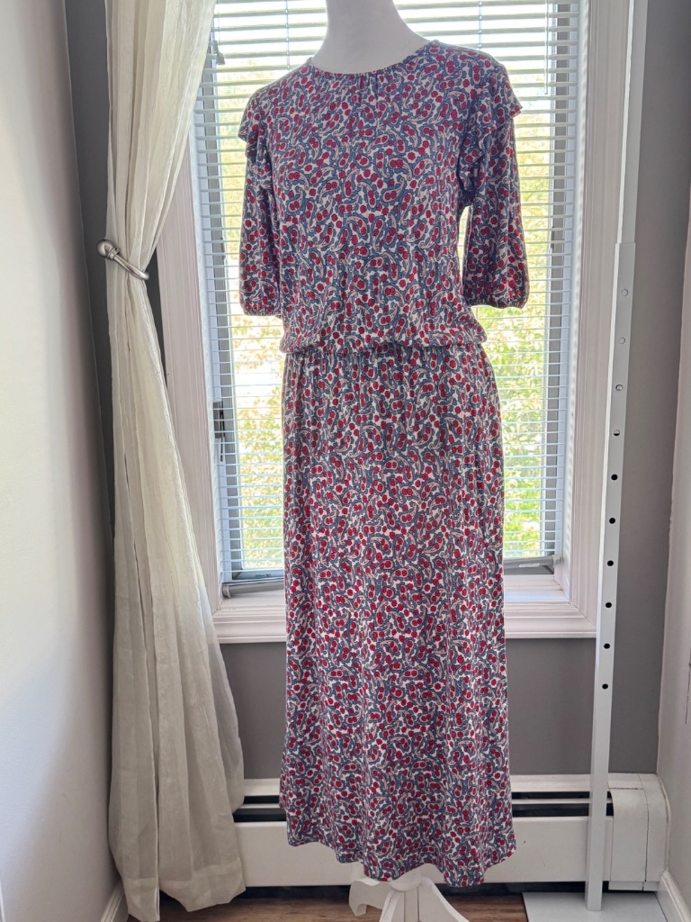 Boden Jersey Knit Midi Dress Ruffle Shoulder Paisley Floral All Over Print Sz 4 - Picture 8 of 16